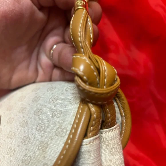 Vintage Gucci Crossbody with Entrupy COA - Picture 14 of 15